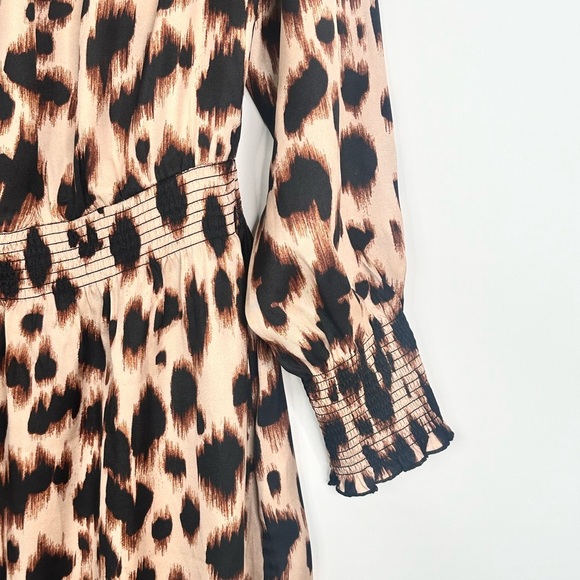 White House Black Market Cheetah Print long sleeve 100% polyester dress sz L - Picture 4 of 10